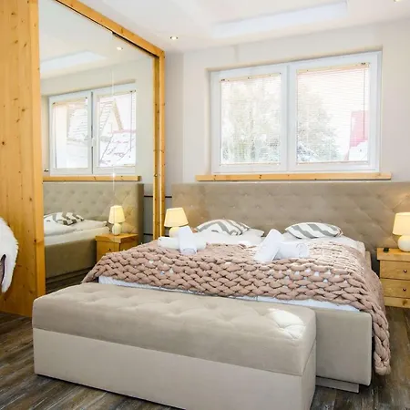 Apartamenty Siuster: Mountain View Suites with Convenient Thermal Spa Access Bukowina Tatrzanska Exterior photo