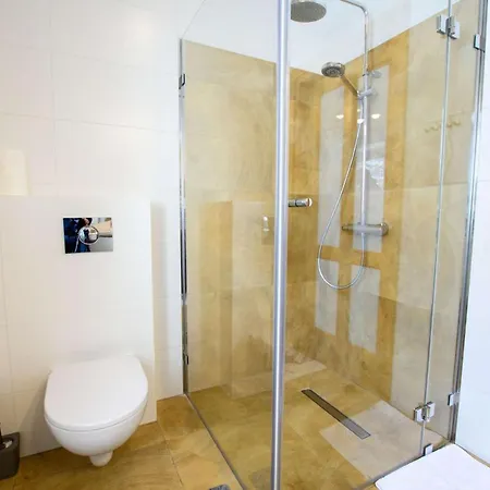 Apartamenty Siuster: Mountain View Suites with Convenient Thermal Spa Access Bukowina Tatrzanska Exterior photo