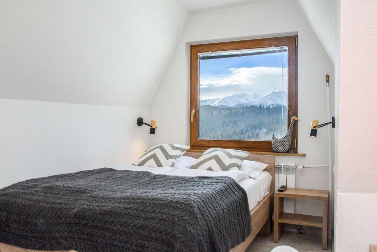 Siuster: Mountain View With Convenient Thermal Access Apartment *