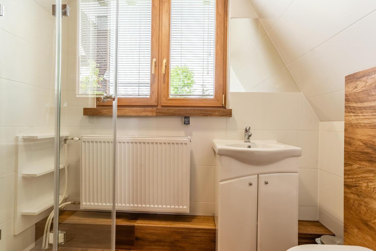 Siuster: Mountain View With Convenient Thermal Access Apartment *